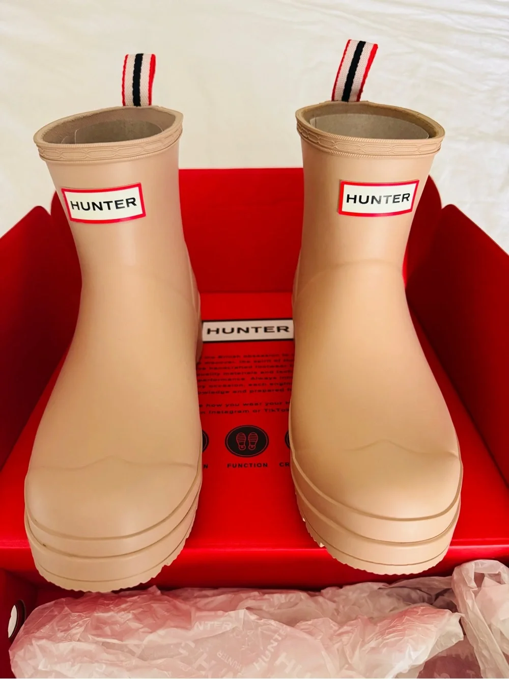 NWT Hunter Original Play Short Rain Boots Medium Natural Women’s 7 Waterproof
